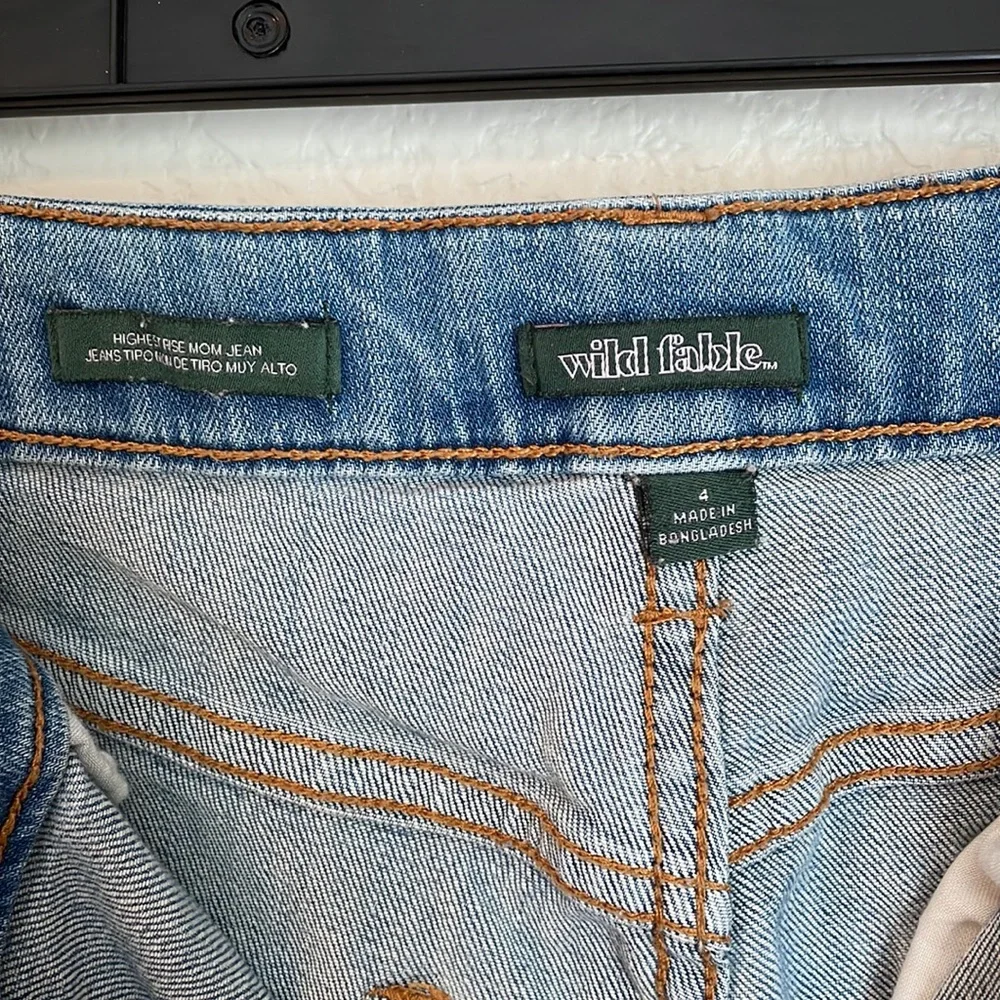 High Rise Distressed Mom Jeans - Picture 3 of 3